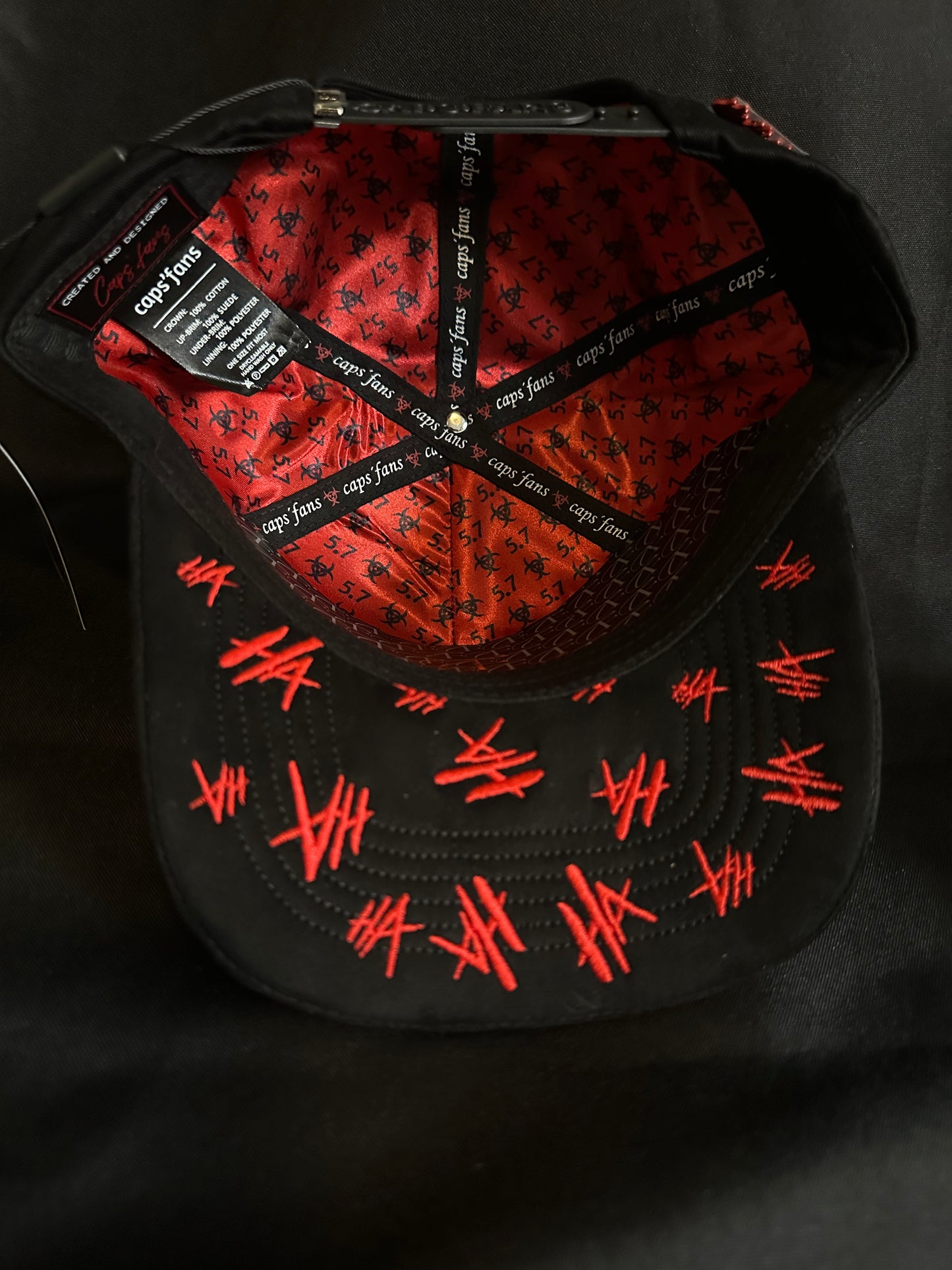 Gorra ÁNTRAX diamantada